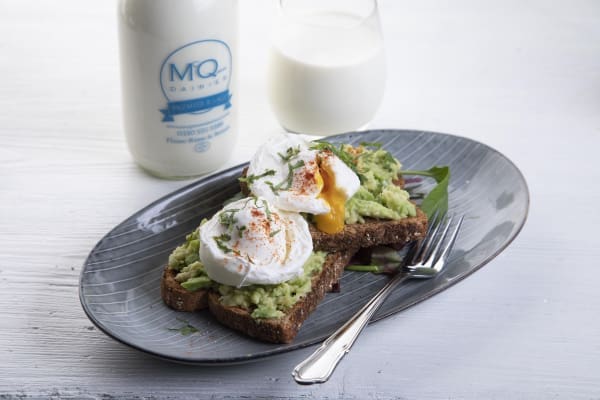 poached eggs avocado