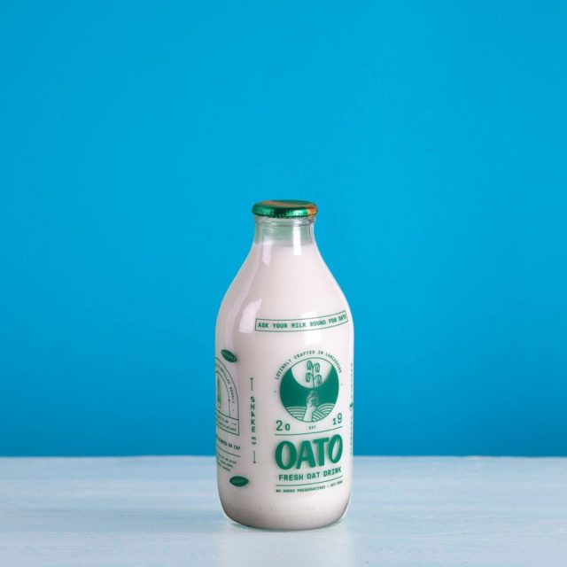Plant based oat milk 