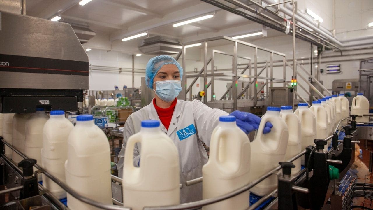 East Kilbride Dairy are on the hunt for some new team members!